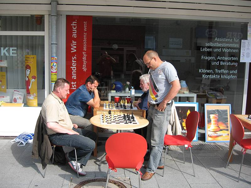 Tag des Schachs 2012 Bild 5